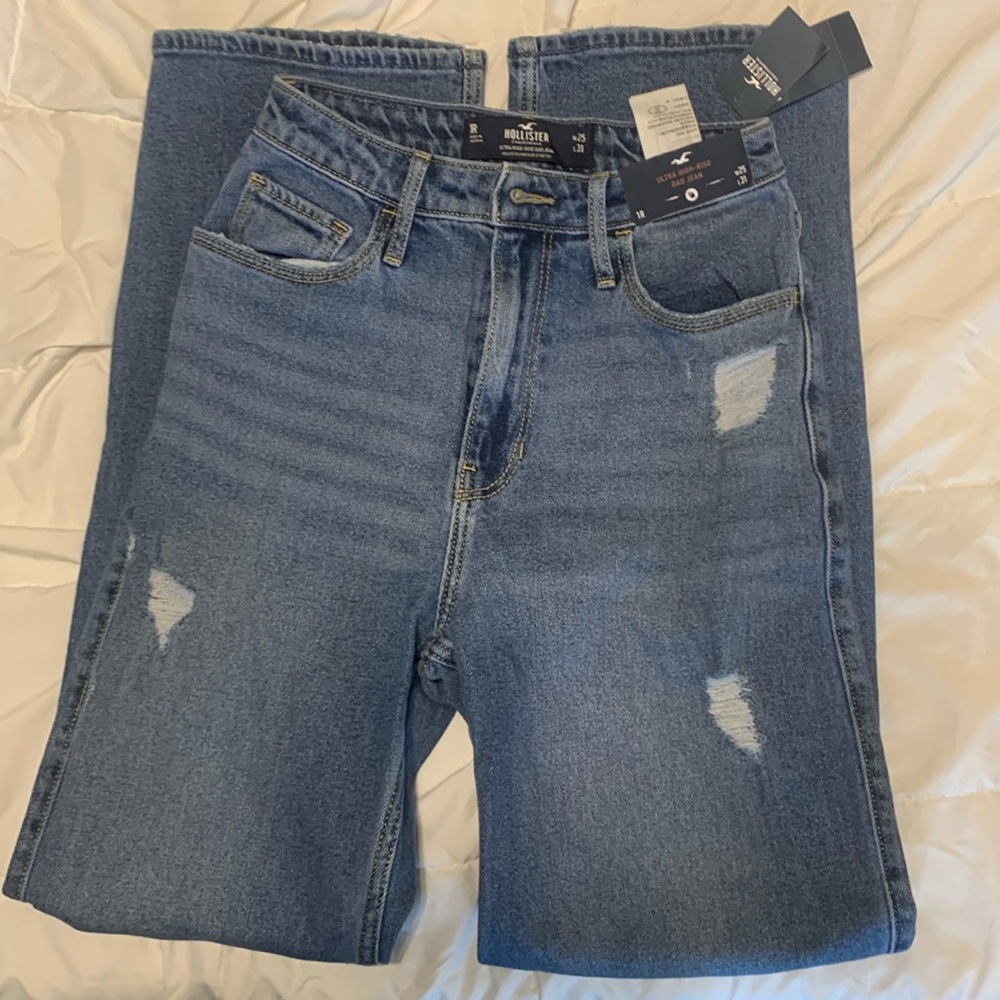 Hollister size 25/1R NWT!!